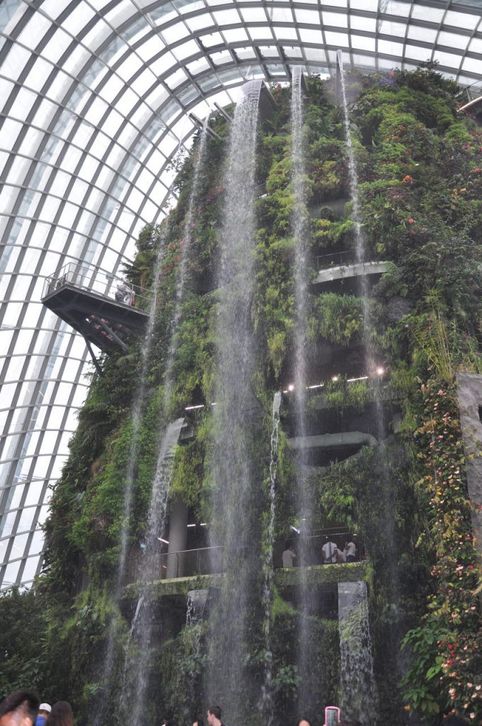 Wodospad w Cloud Forest w Singapurze